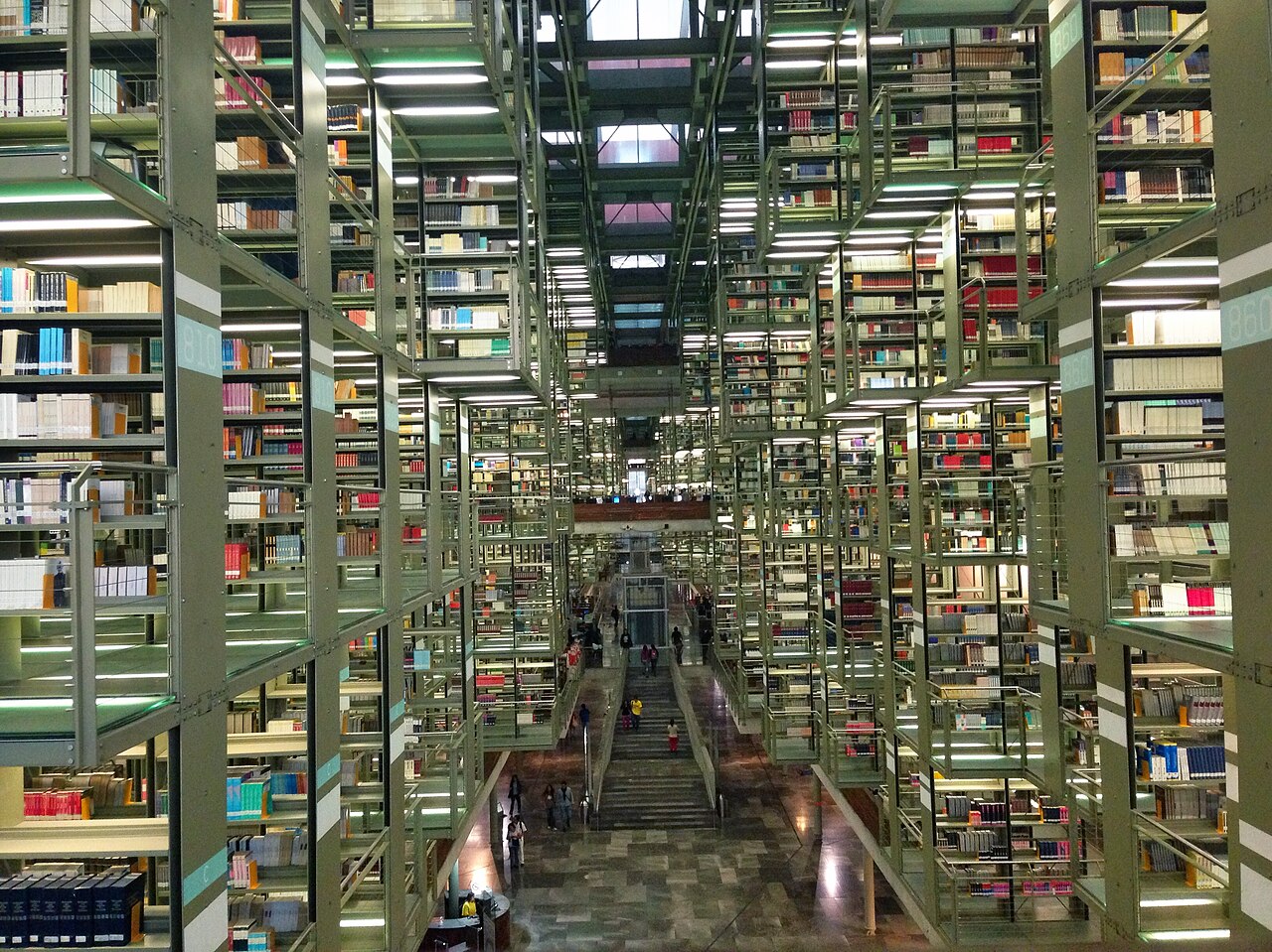 Biblioteca Vasconcelos - Jorge Mendoza Suspended bookshelves inside Biblioteca Vasconcelos in Mexico City.